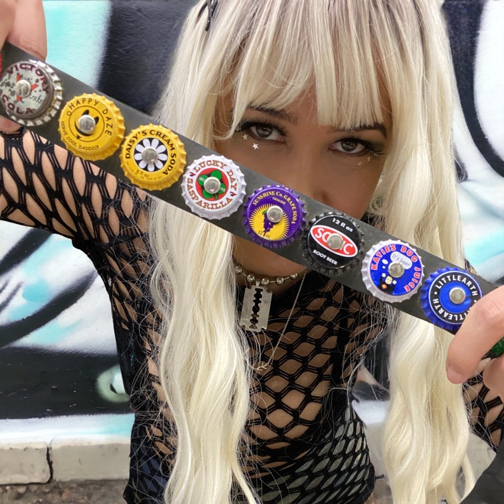SOLD VTG 90s Little Earth Bottle Cap Waist Belt 🔥🦠👽 - Picture 12 of 14